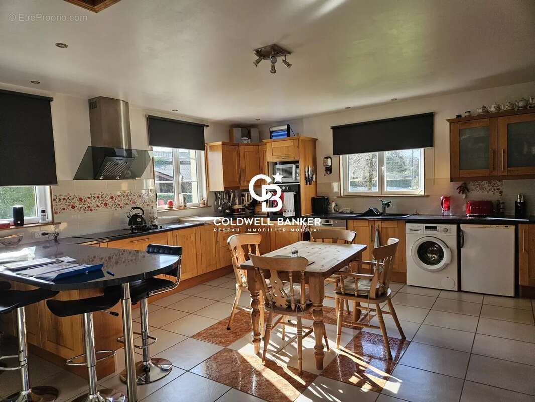 Maison à MAZEROLLES