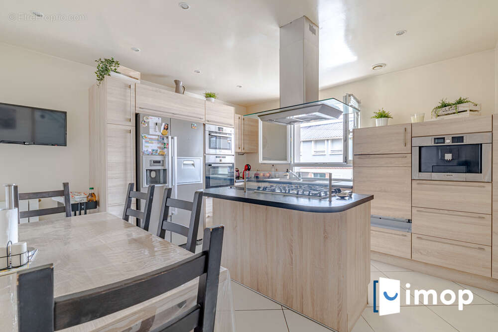 Maison à LIVRY-GARGAN