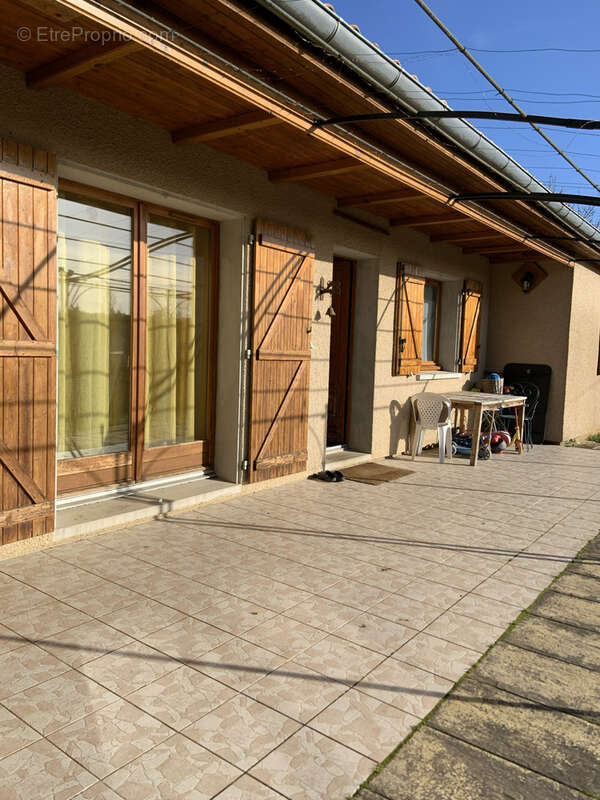 Maison à LISLE-SUR-TARN