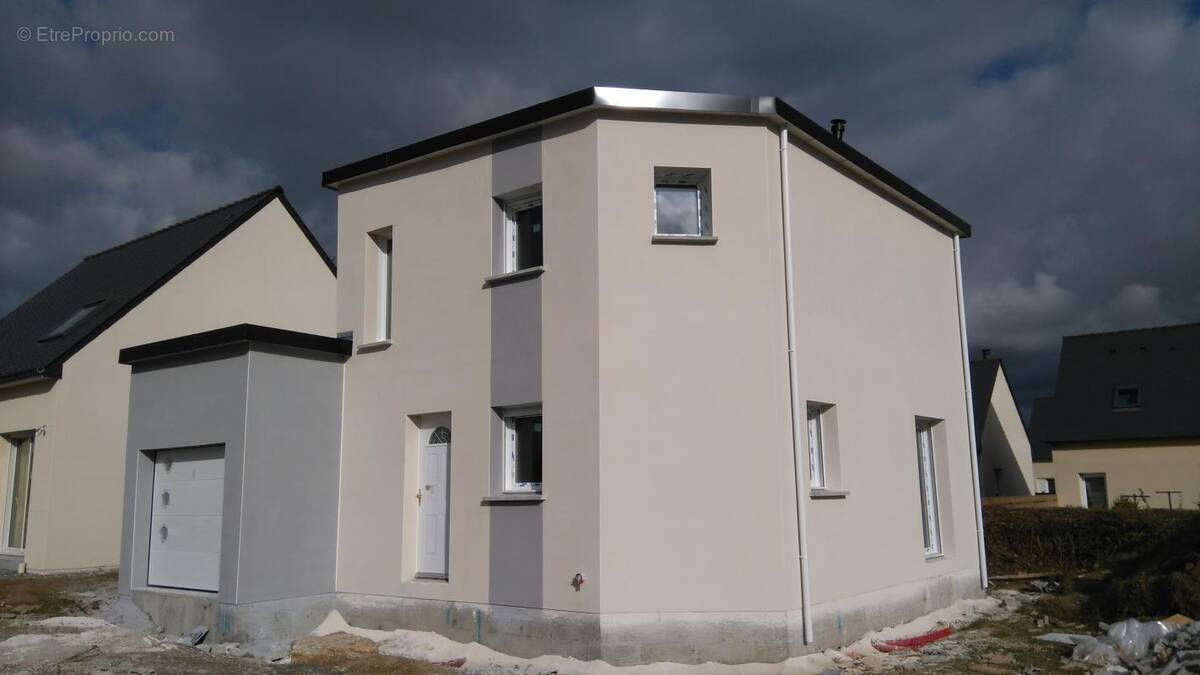 Maison à GUICLAN