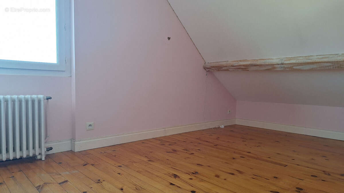 Maison à PONT-DU-CHATEAU