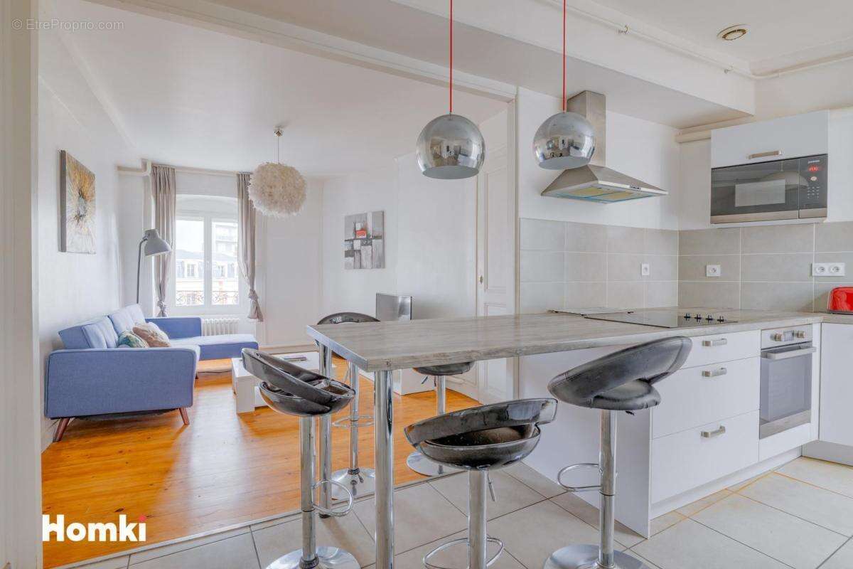 Appartement à SAINT-ETIENNE