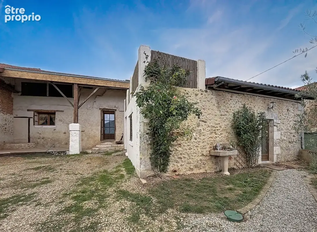 Maison de village en pierres du XVIIIe siècle   180m2 habitables   Petit jardin & carport - photo 11