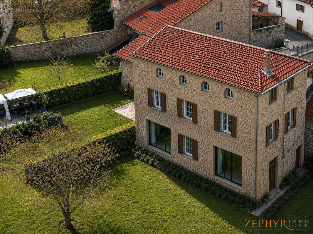 Maison à OINGT