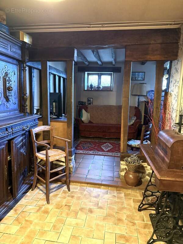 Maison à SAINT-SULPICE-LE-DUNOIS