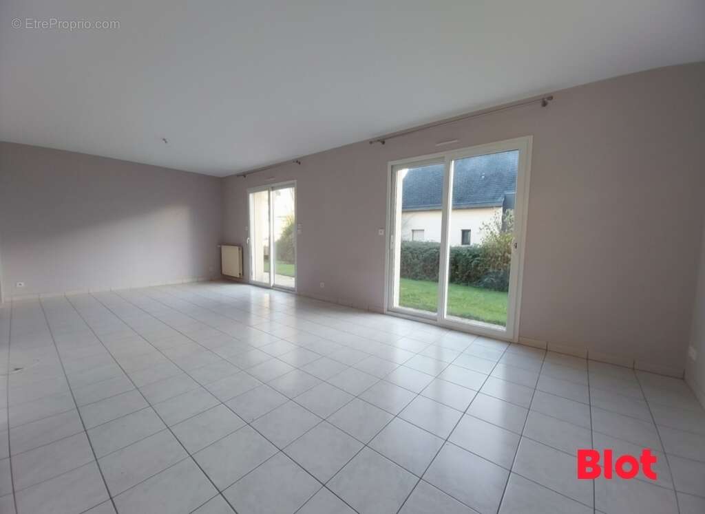 Maison à BAIN-DE-BRETAGNE