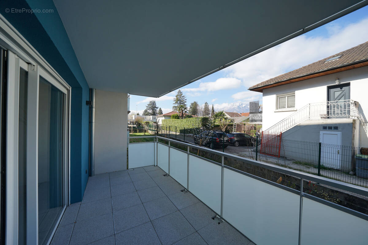 Appartement à SAINT-MARTIN-D'HERES