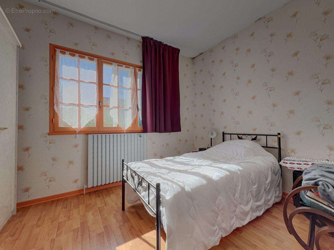 Maison à MAGNY-SUR-TILLE