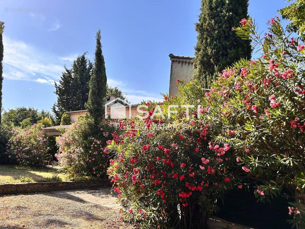 Photo 1 - Maison à MONTELIMAR