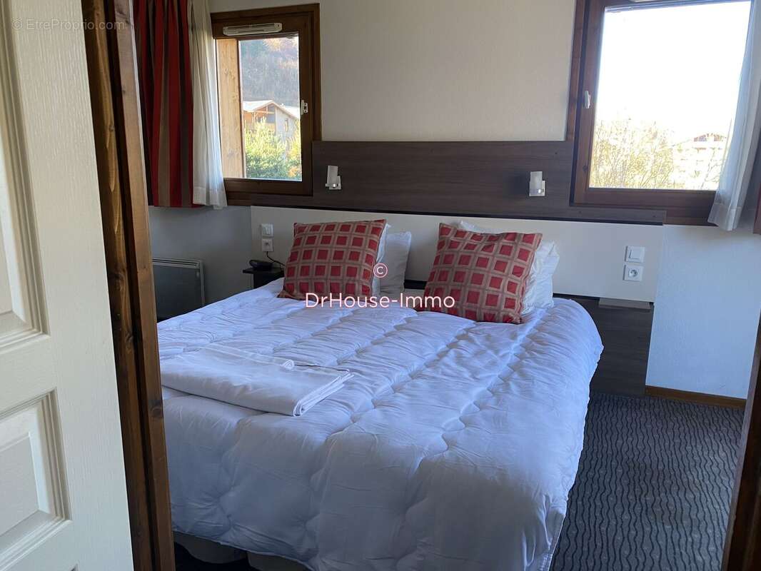 Appartement à MORILLON