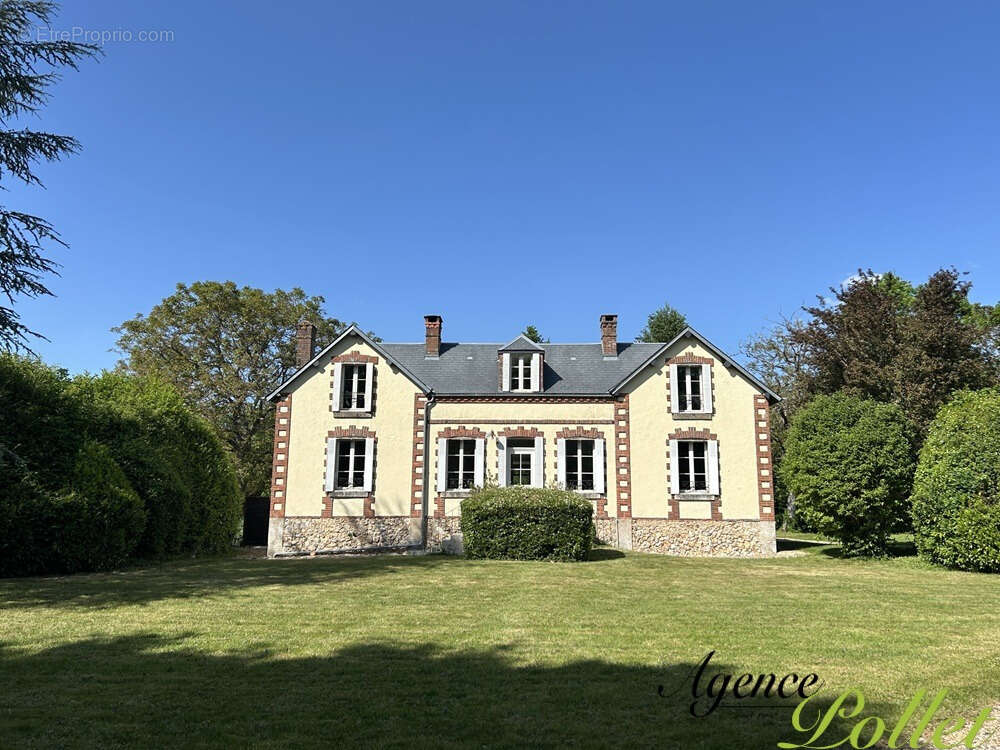 Maison à AUBIGNY-SUR-NERE