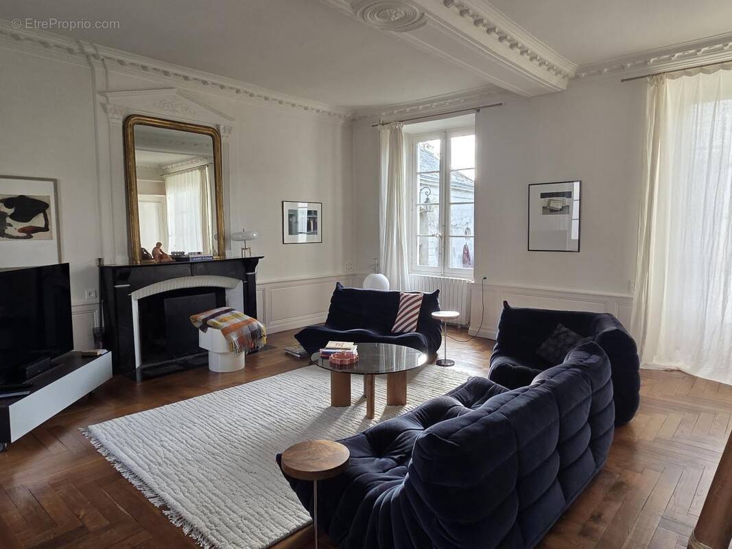 Maison à CHATEAU-GONTIER