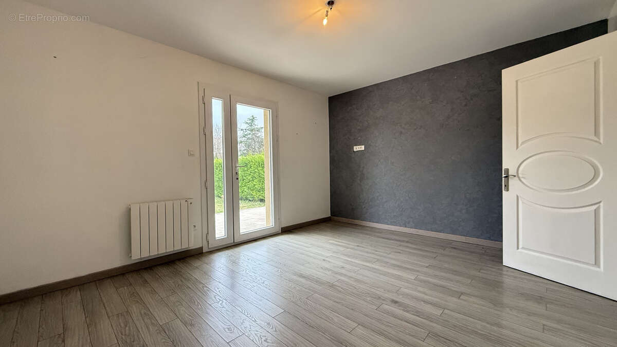 Maison à LE VERNET