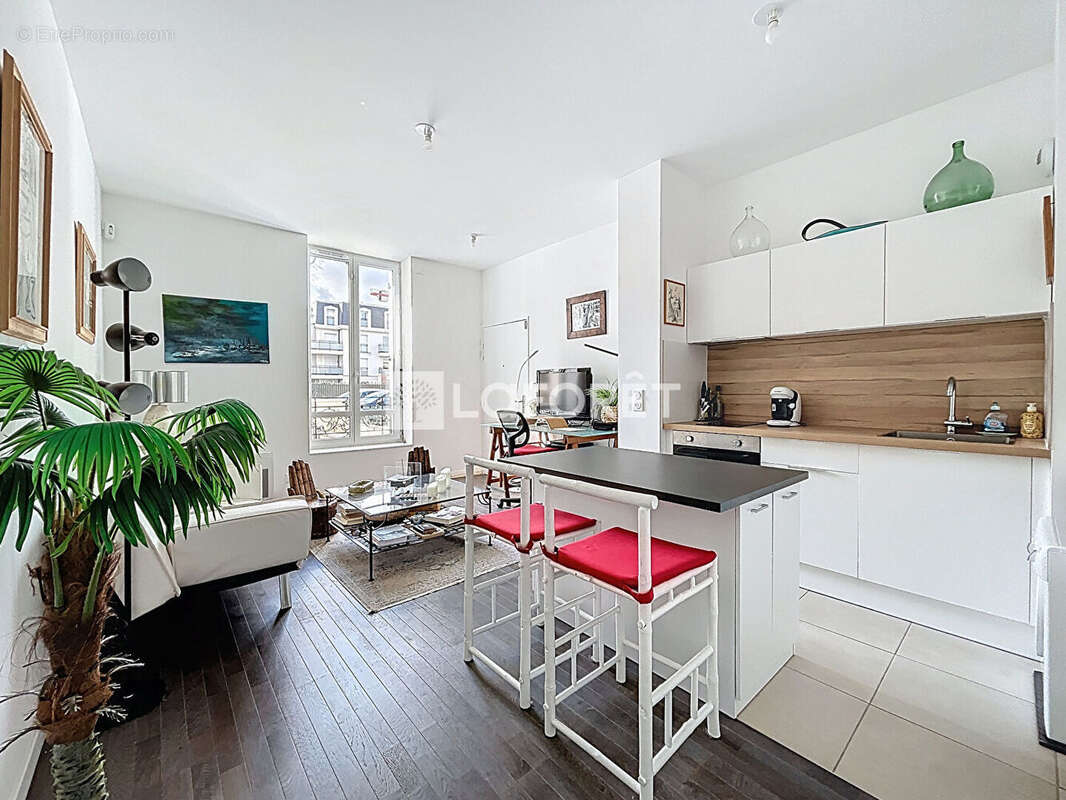 Appartement à VERNEUIL-SUR-SEINE