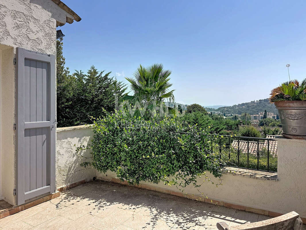 Maison 168 m² à Vallauris  - photo 7