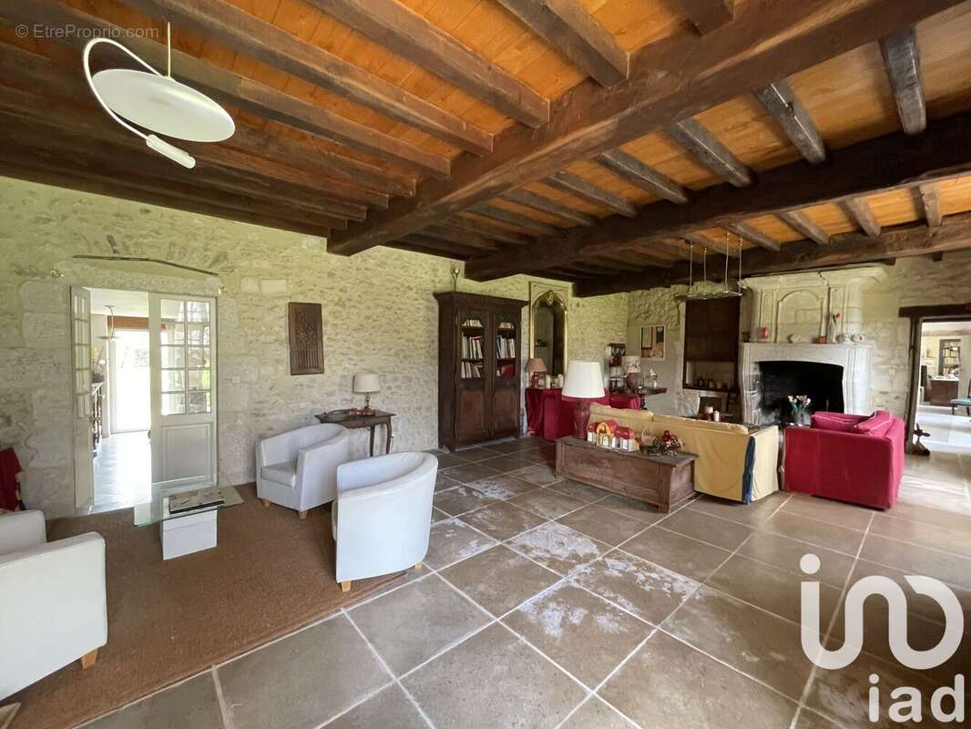 Photo 8 - Maison à CHEPNIERS