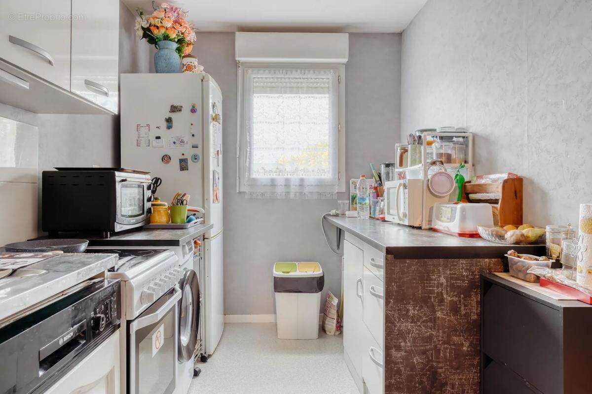 Appartement à VAL-DE-REUIL