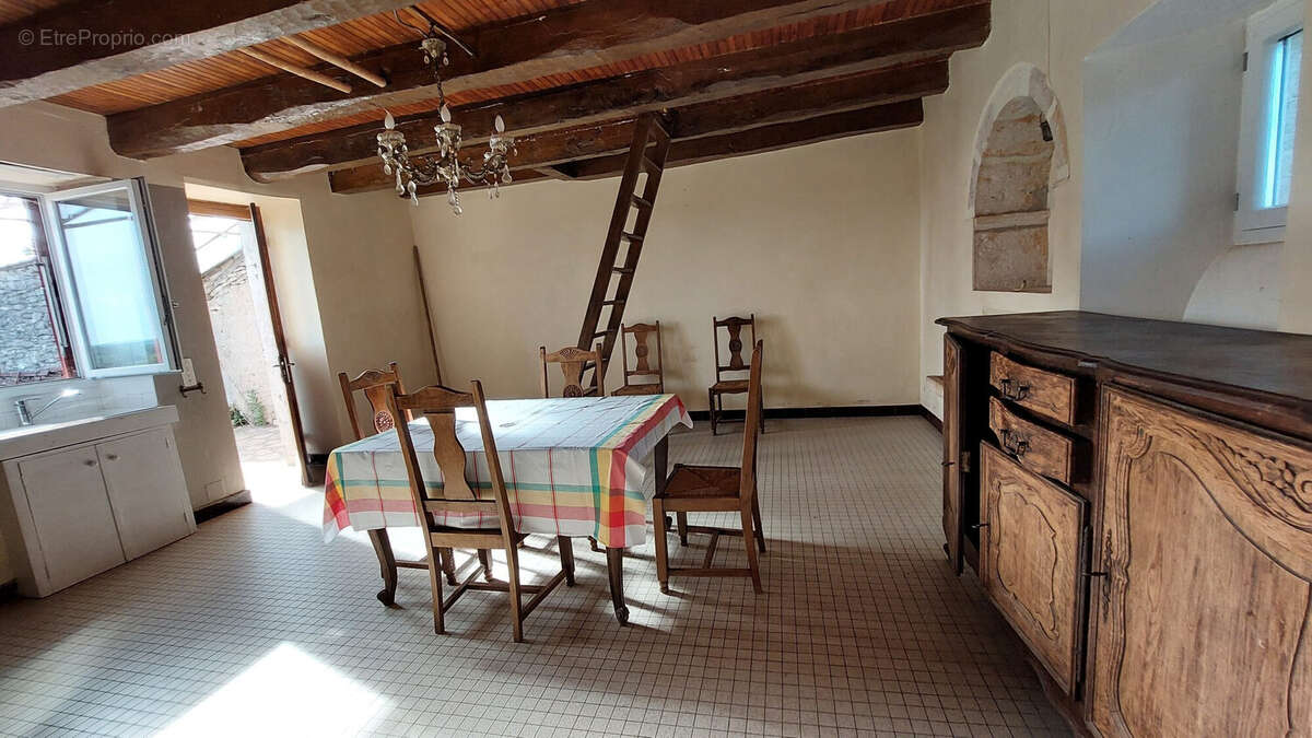 Maison à LUNEGARDE