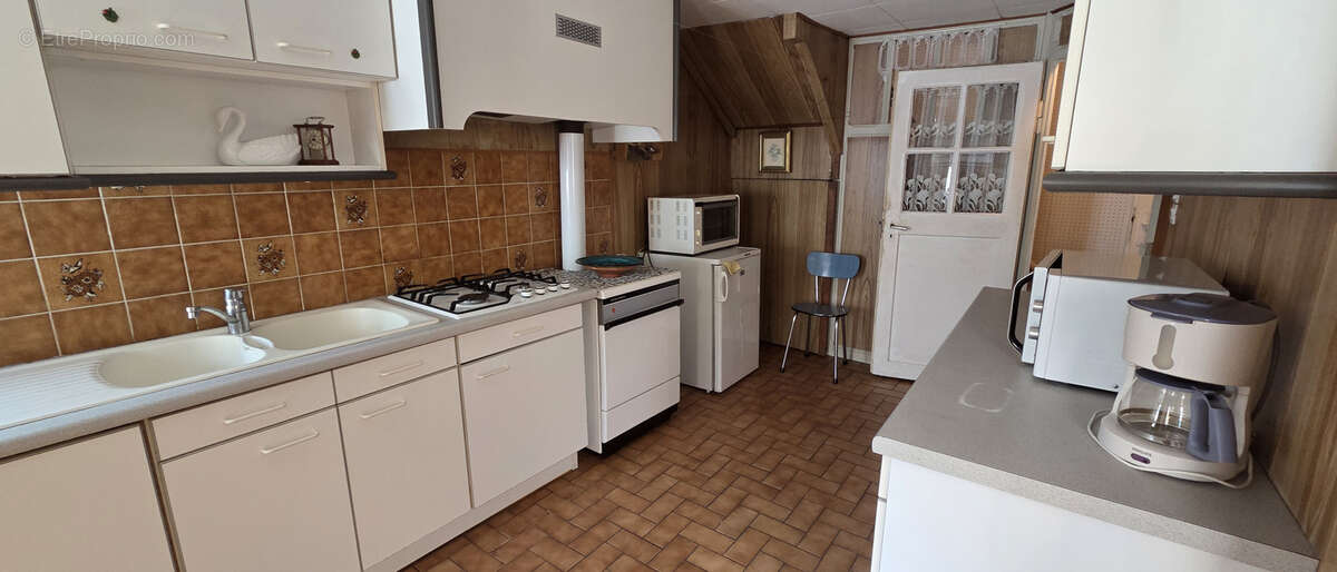 Wackenbach, maison de village, 92 m2 environ, 3.90 ares, espaces verts à l'arrière - photo 6