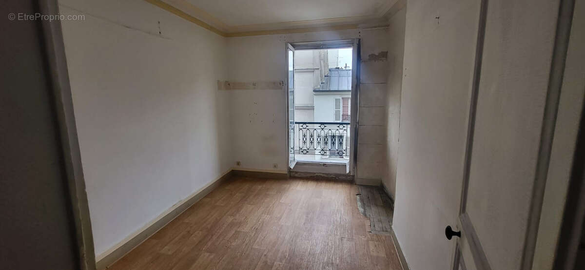 Appartement à PARIS-11E
