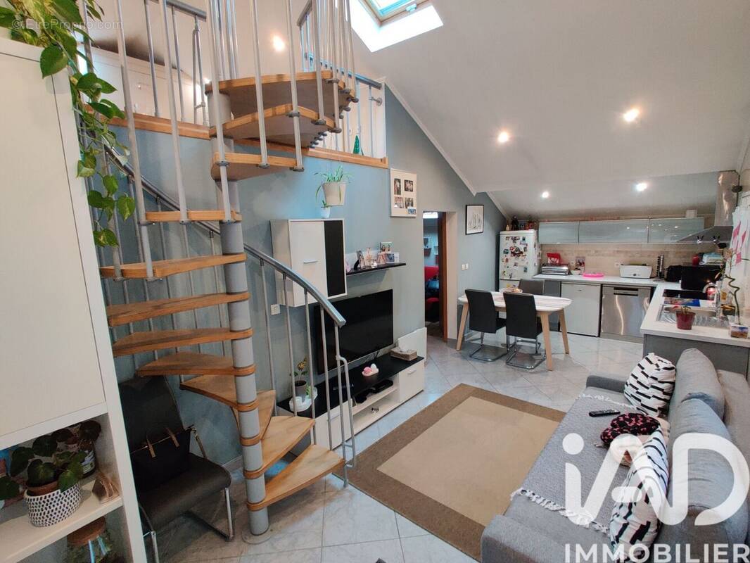 Photo 1 - Maison à MONTREUIL