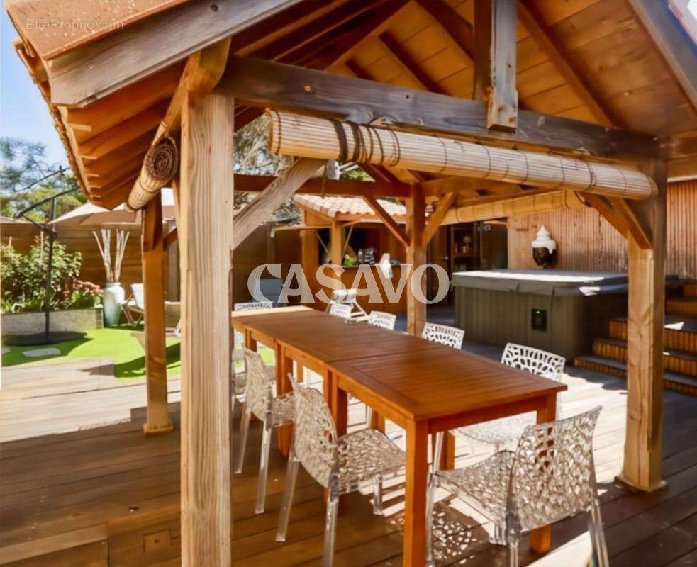 Maison à LACANAU