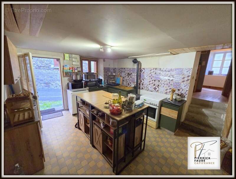 Maison à VILLAR-SAINT-PANCRACE