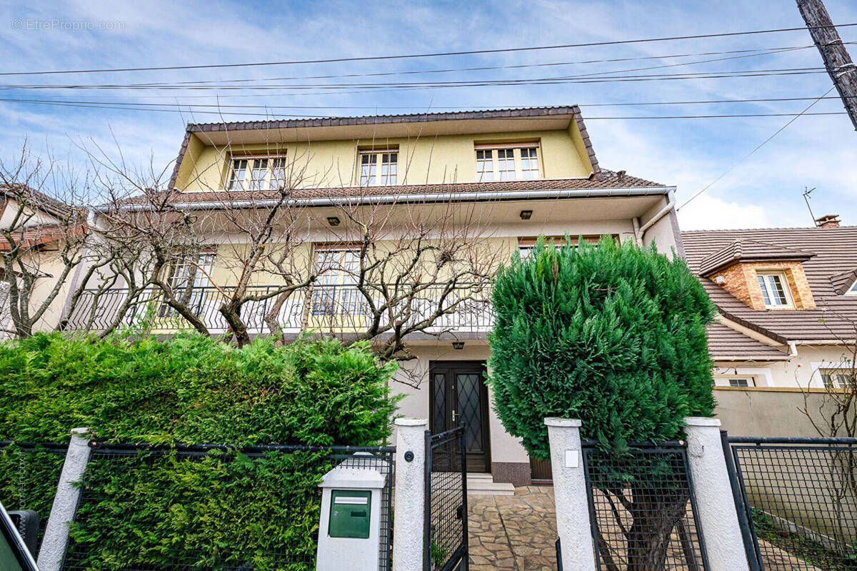 Maison à NOISY-LE-GRAND