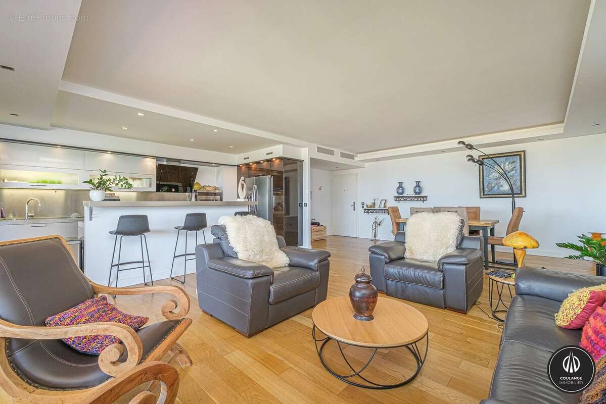 Appartement à MARSEILLE-8E
