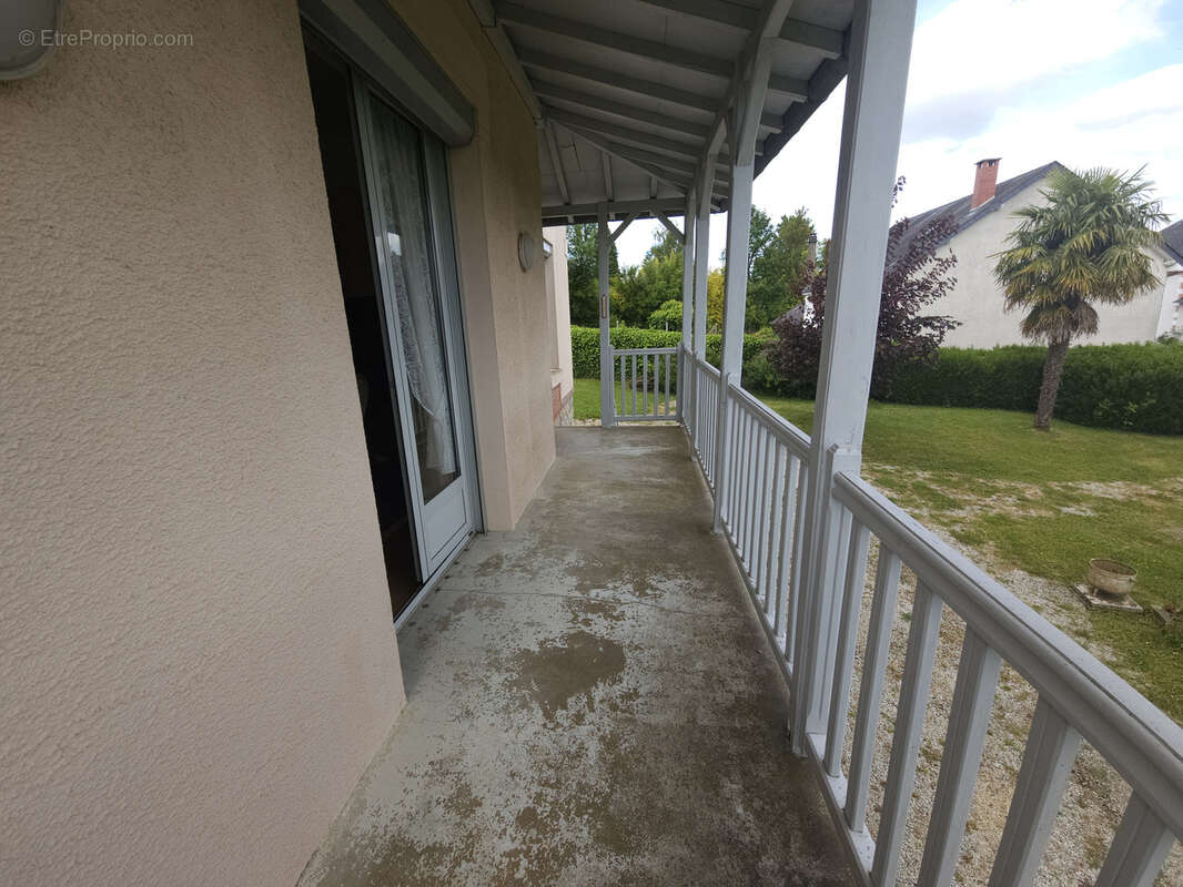 Maison à SAINT-GERMAIN-LES-BELLES