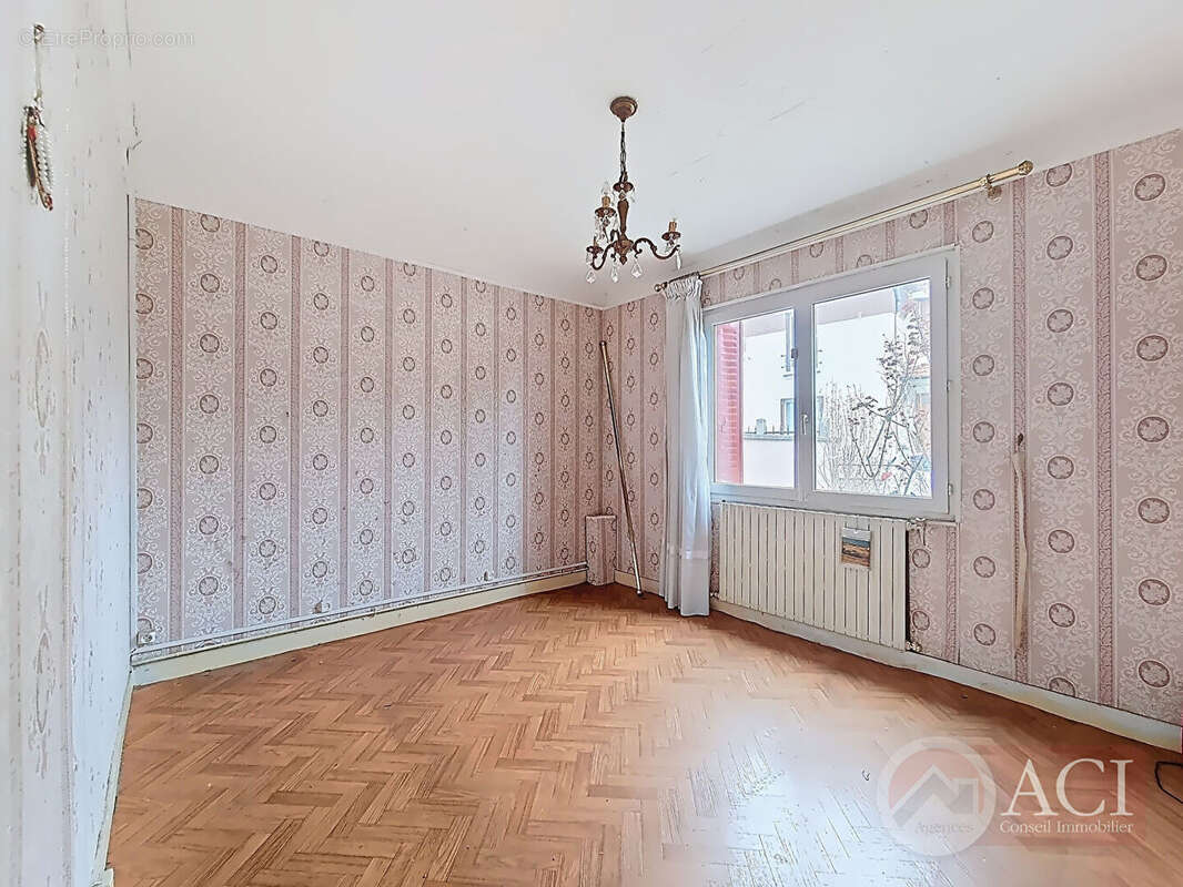 Maison à SAINT-GRATIEN