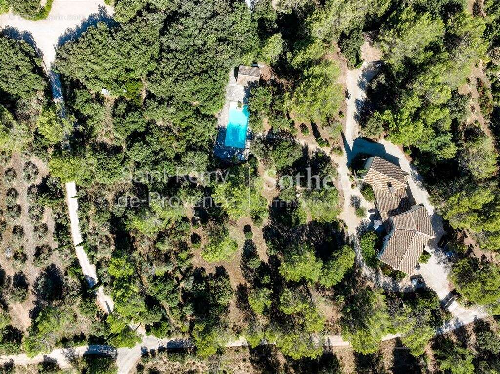 Une maison d'architecte en pierre face aux Alpilles - photo 15