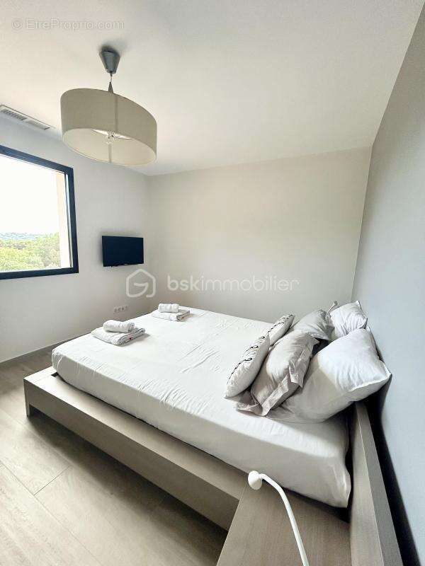 Grimaud, Villa d'Architecte en pleine nature, 200m2, 5 chambres - photo 13