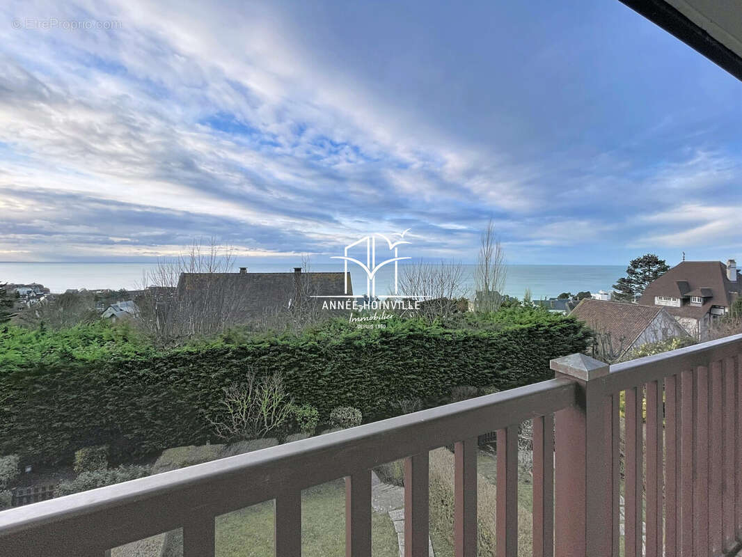 Appartement à BENERVILLE-SUR-MER