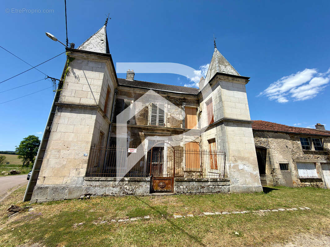 Maison à VAL-DE-MEUSE