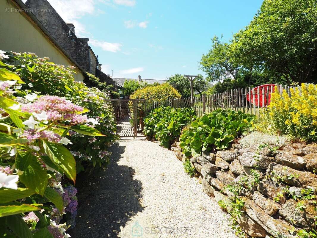 Grande demeure 17ème siècle 9 chambres avec jardin bucolique abrité des regards - photo 18