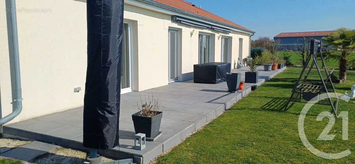 Maison à VELYE