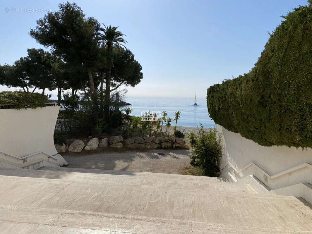 Pieds dans l'eau, étage élevé, Appartement 4 pièces avec gra - photo 11