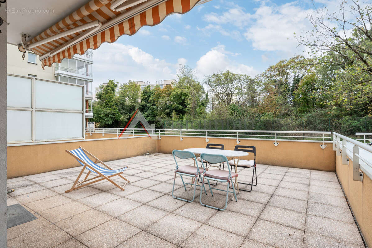 Appartement à LE PONT-DE-CLAIX