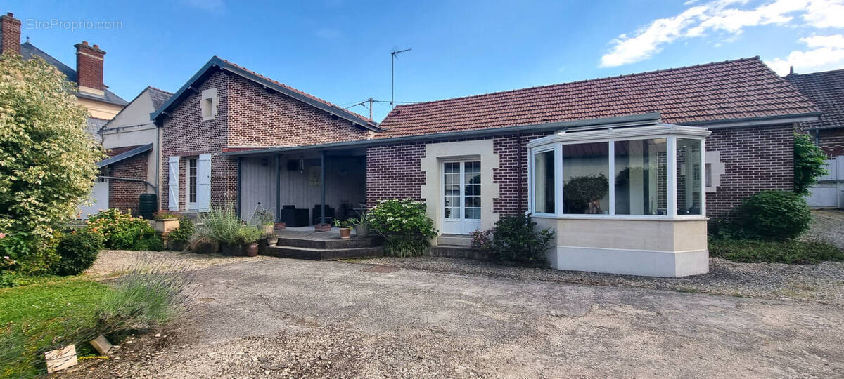 Maison à TRACY-LE-MONT