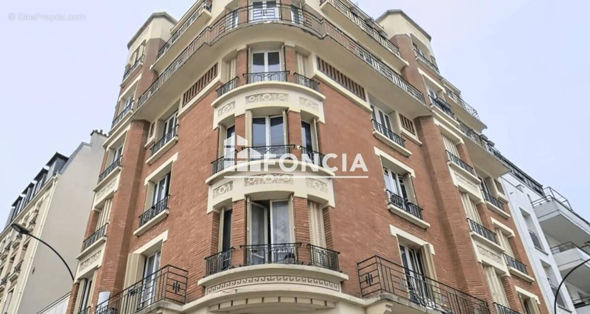 Appartement à LEVALLOIS-PERRET