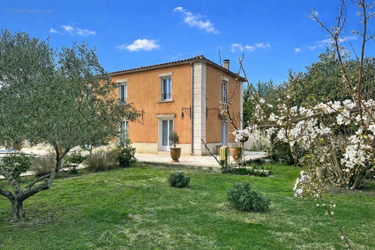 Maison à ROCHEFORT-DU-GARD