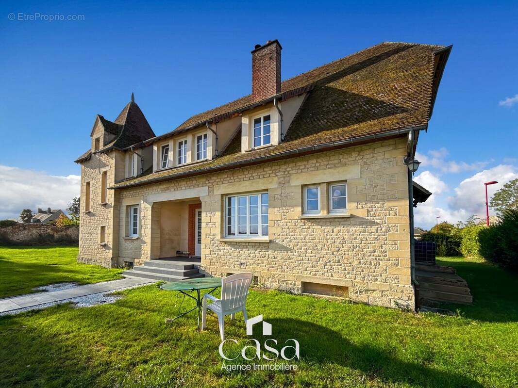 Maison à SOIGNOLLES