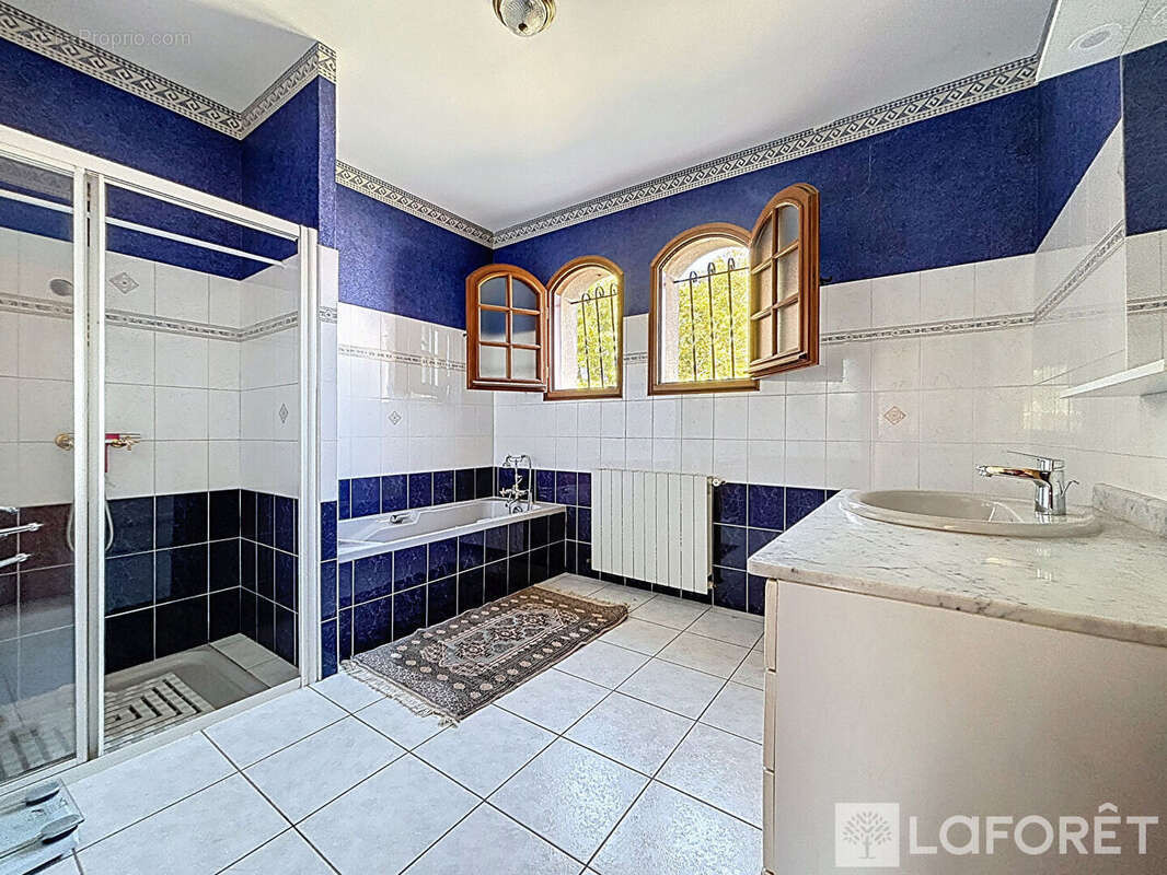 Maison à SAINT-ANDRE-DE-CUBZAC