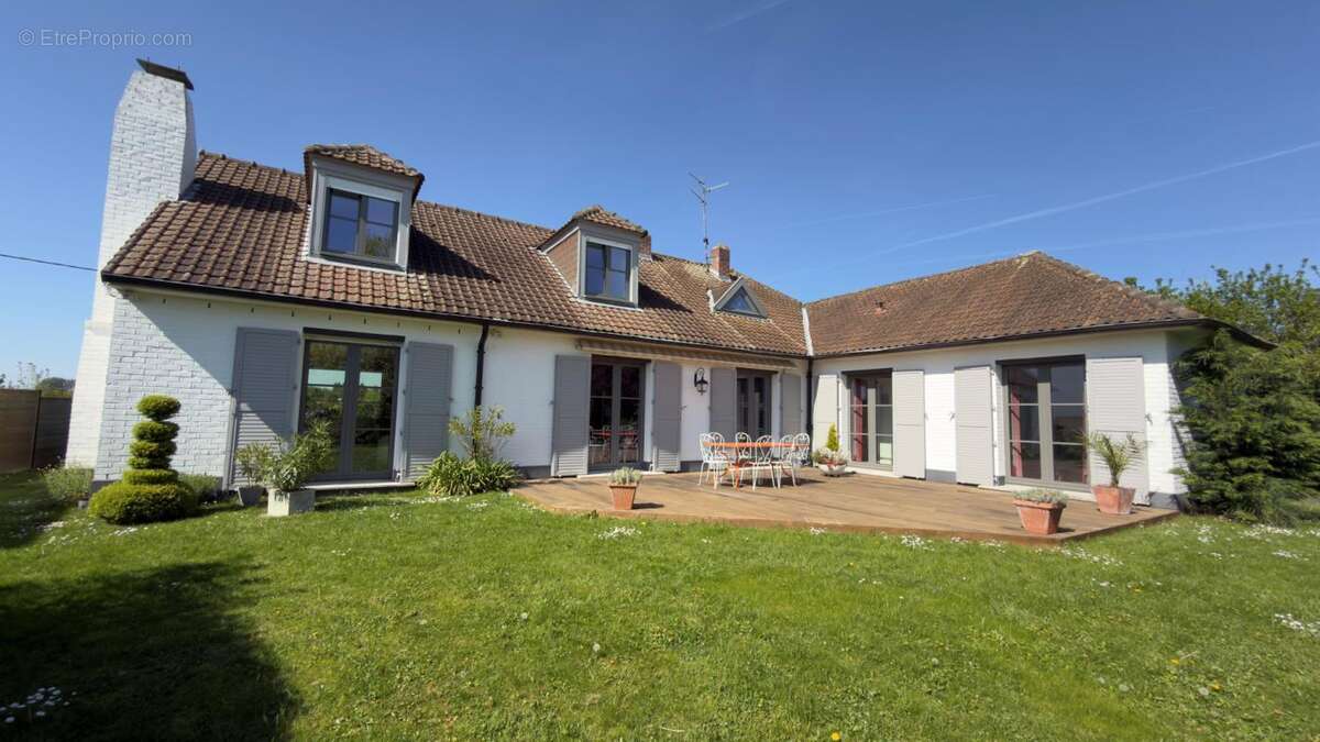 Maison à ENNETIERES-EN-WEPPES