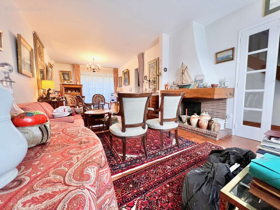 Maison à MONT-SAINT-AIGNAN