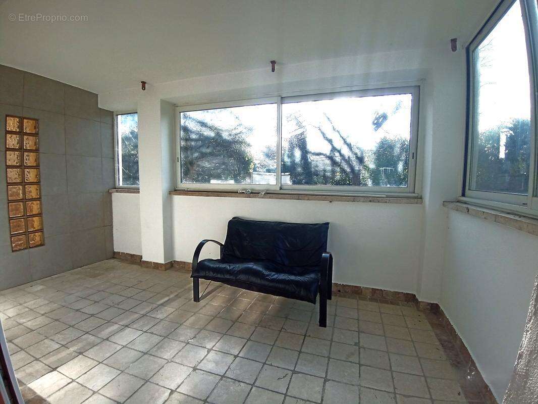 Maison à CAMARET-SUR-AIGUES