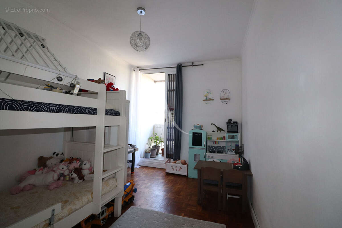 Appartement à SAINT-CYR-L'ECOLE