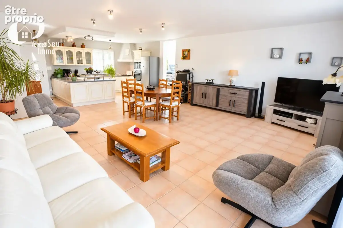 Villeneuve-de-Berg - Maison plain-pied - 99m2 - 4 Pièces - 1202m2 - photo 6