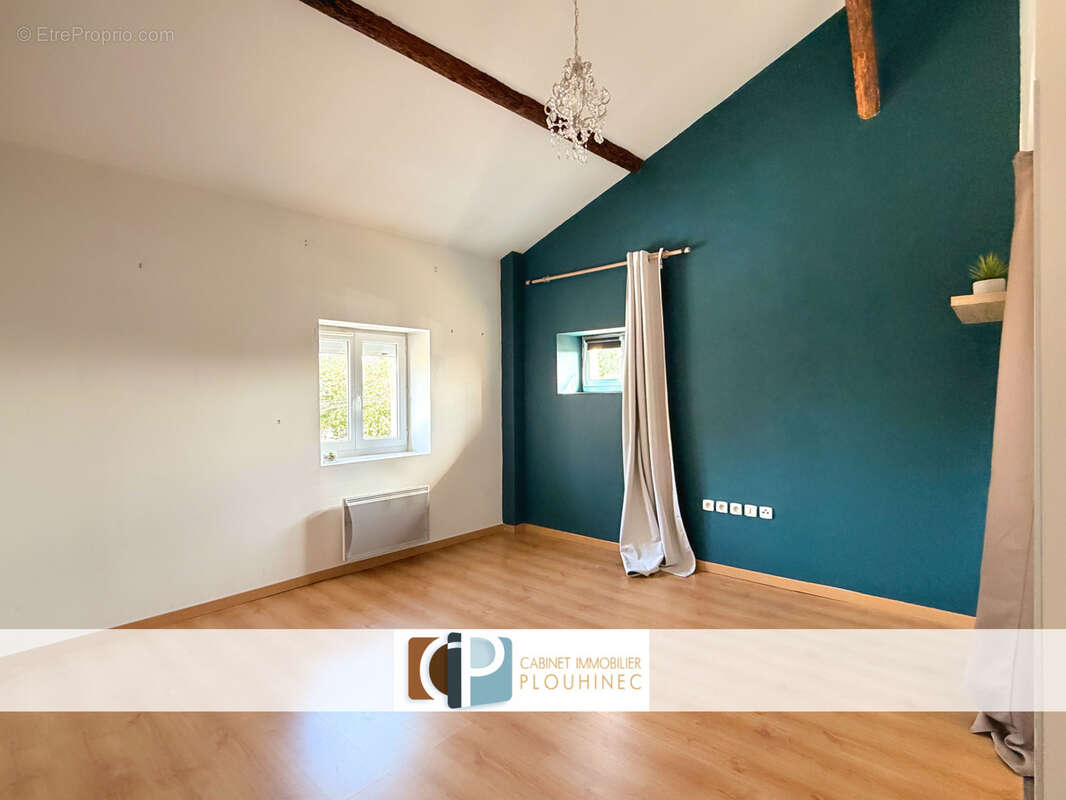 Mâcon : maison 117 m2 proche commodités avec cour intérieure. - photo 6